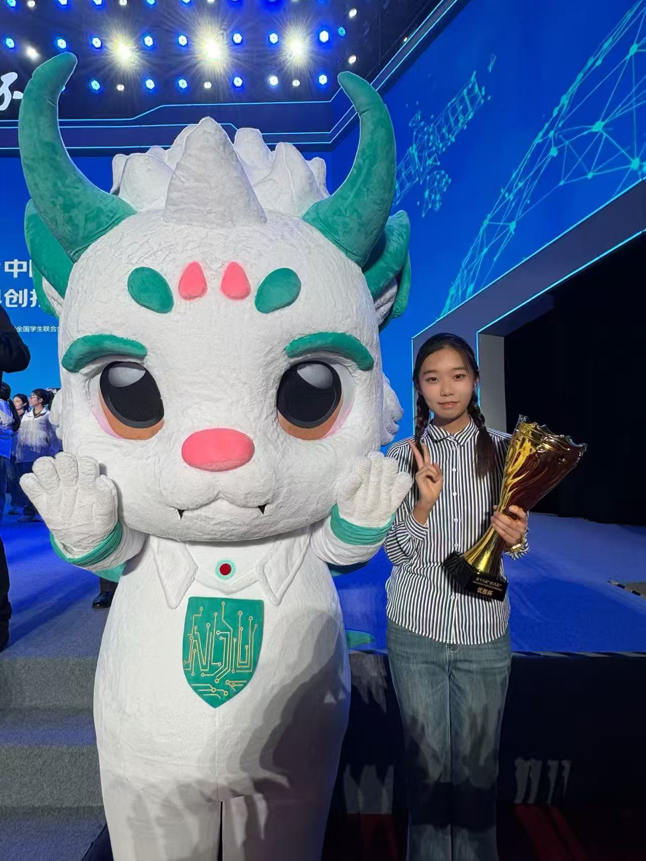 澳大健康科學學院本科生勇奪「挑戰盃」二等獎