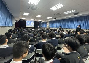 UM Faculty of Health Sciences holds talks to enhance scientific literacy among senior secondary school students