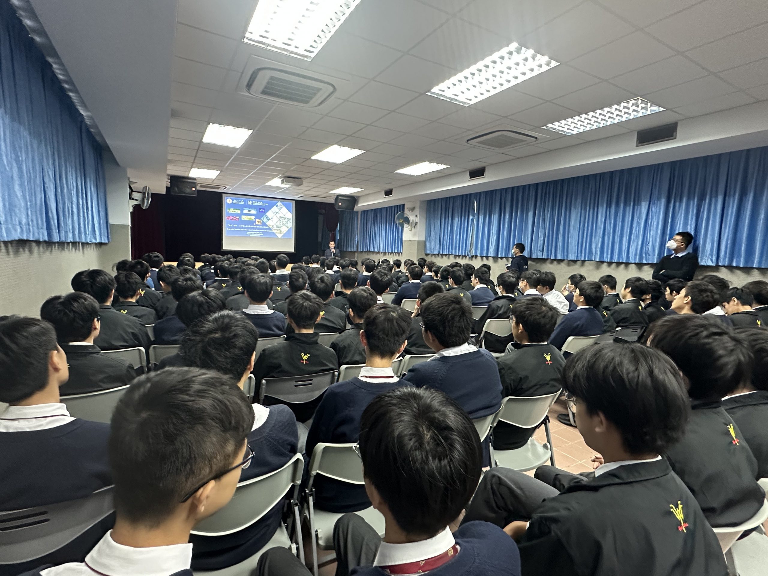 UM Faculty of Health Sciences holds talks to enhance scientific literacy among senior secondary school students