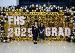 顯微鏡下的啟蒙: 澳門大學健康科學學院2025屆傑出畢業生楊卓雯的科研夢想與堅持