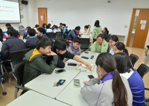 UM holds science outreach activity to inspire secondary students’ interest in scientific exploration