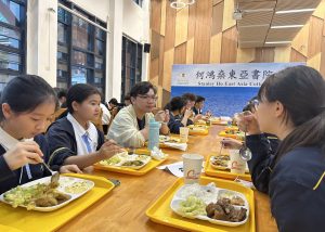 澳大兩院聯合舉辦大學體驗日 讓中學生感受澳大校園生活