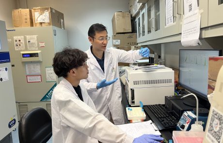 FHS Laboratory Work Experience Programme Helps Local Students Chat Their Future Paths